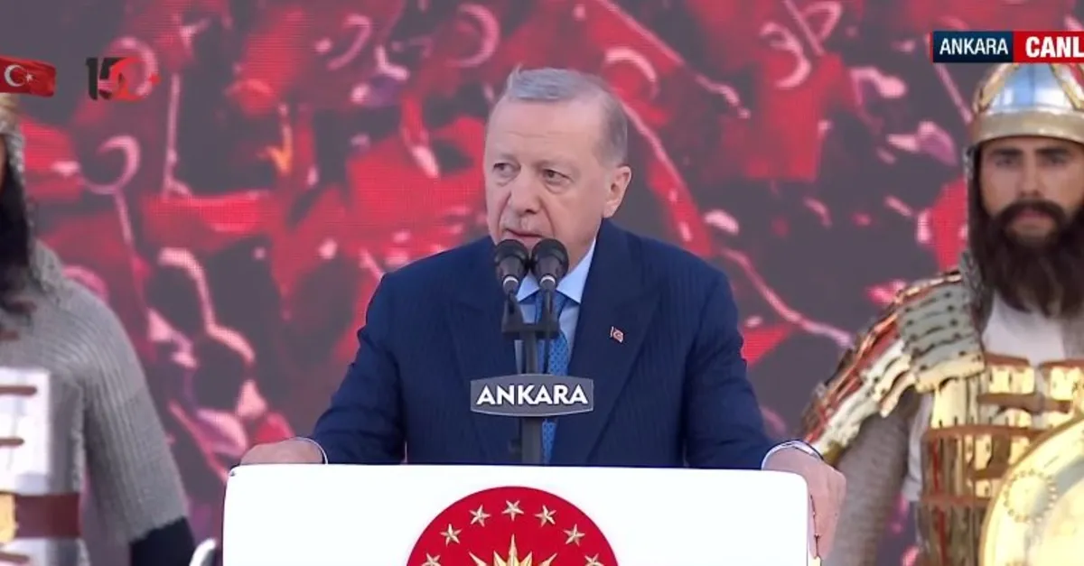Başkan Erdoğan: "FETÖ’nün kökünü kazıyacağız!"