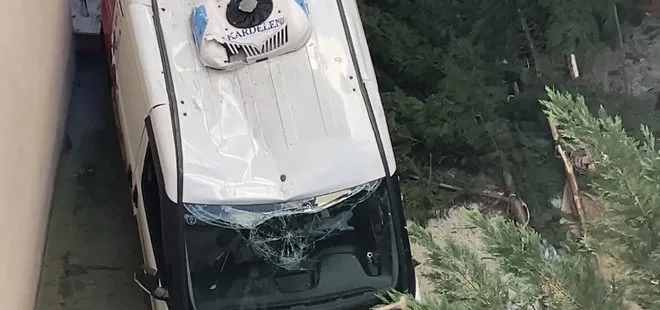 Kağıthane’de bir garip kaza! Aracın 25 metreden uçtuğu anlar