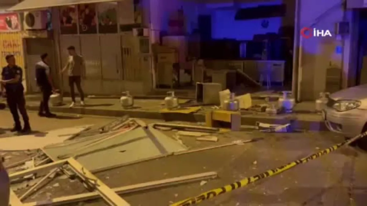 Gece yarısı korkutan patlama: ‘Bomba sandık'