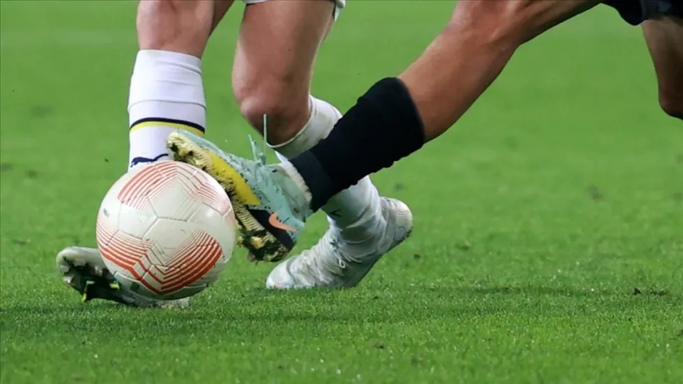 Türk futbolunda dev operasyon: Kulüp yöneticilerine yasa dışı bahis ve şike gözaltısı - 3