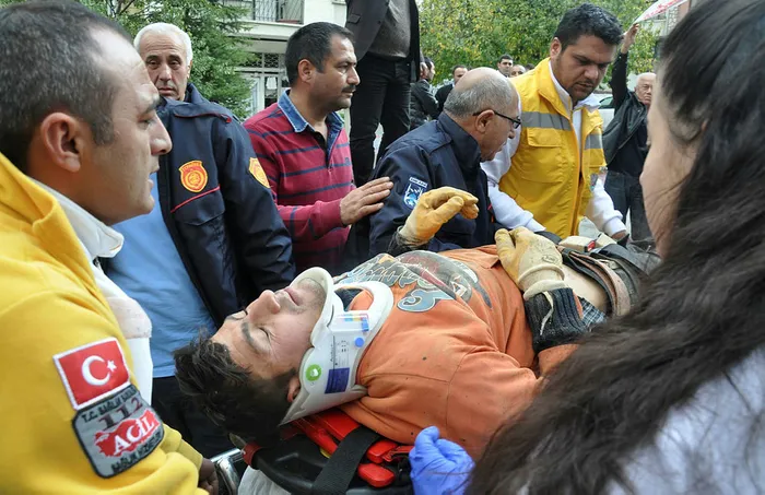 Ankara'da kanalizasyon çalışmaları sırasında göçük! - 2