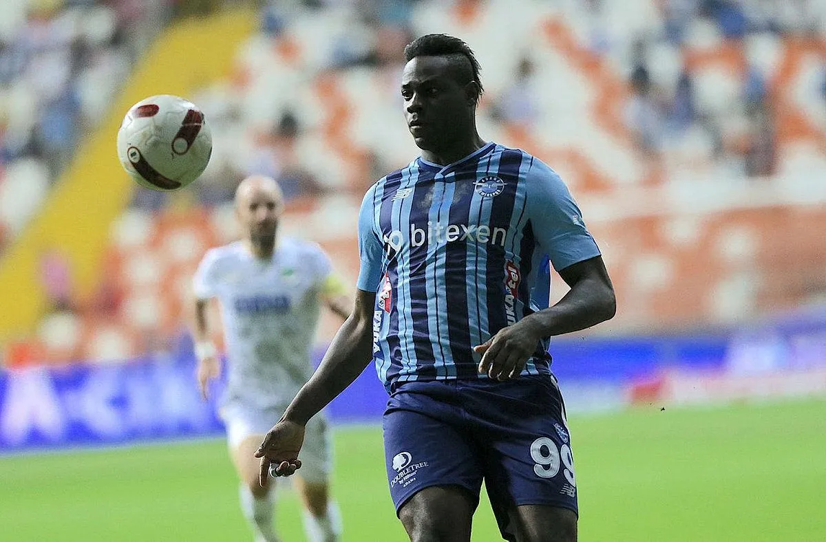 Mario Balotelli'den Filistin'e "One Minute" videolu destek! Başkan Erdoğan'ın konuşmasını paylaştı