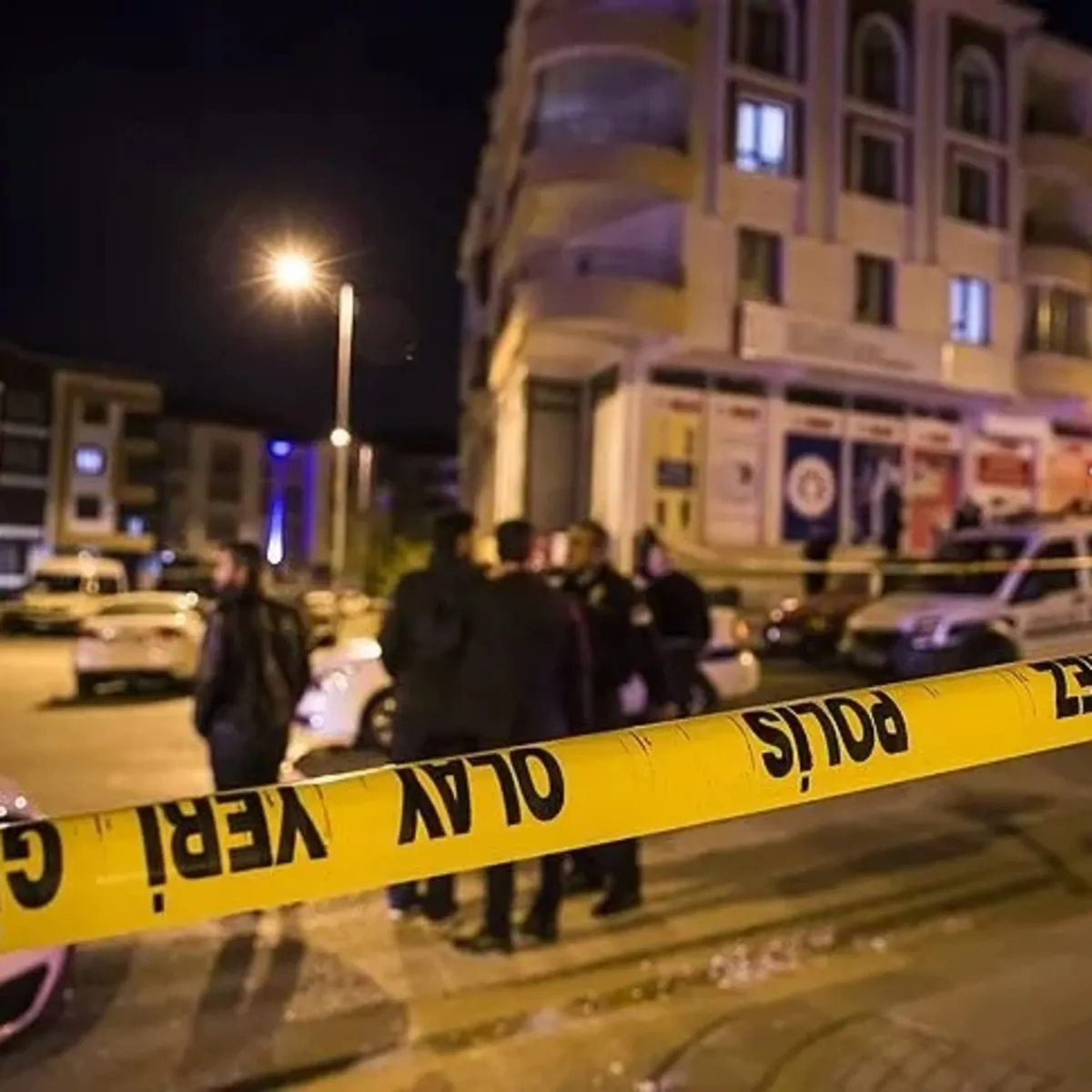 Mersin'de feci kaza! Bariyerlerden atlamak isterken canından oldu