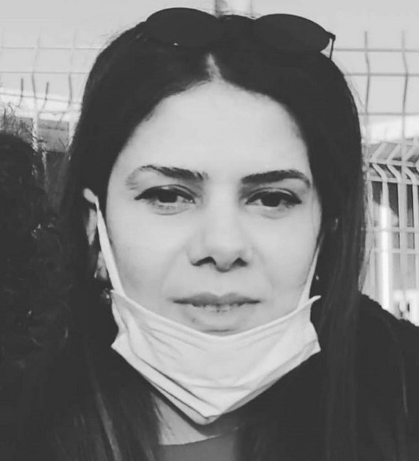 gozde-celeni-bicakla-katletmeden-once-vahsi-koca-3-secenek-sundu-ya-denize-atla-ya-benimle-gel-ya-da-1649420236713.jpg Gözde Çelen’i bıçakla katletmeden önce vahşi koca 3 seçenek sundu: Ya denize atla ya benimle gel ya da… - 5