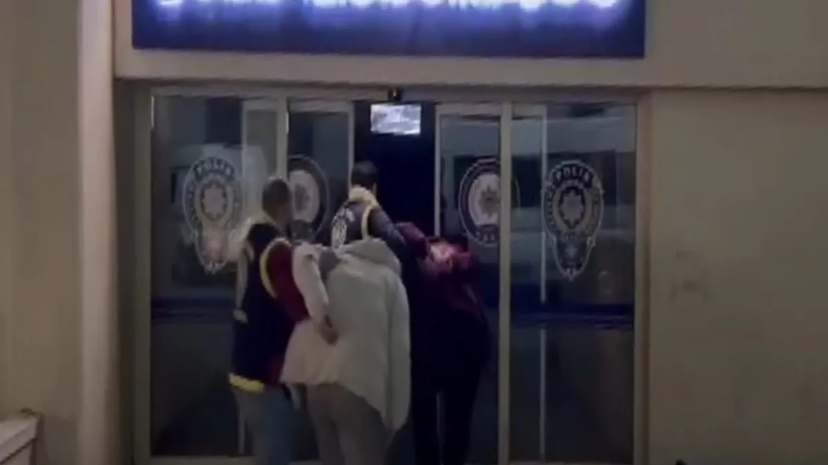 Başkentte akılalmaz olay: Sosyal medyada tanıştığı kişiyi eve çağırıp gaspetti