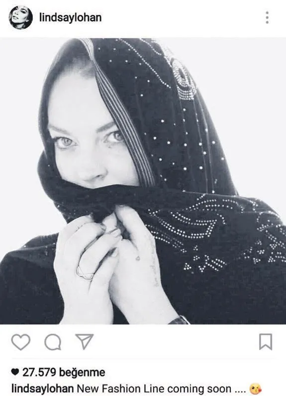 Lindsay Lohan eşarp tasarladı - 1