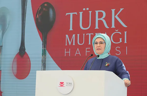 Türk Mutfağı Haftasında Balıkesir kahvaltısını Emine Erdoğan tanıttı! Ünlü şefler ile bir araya geldi