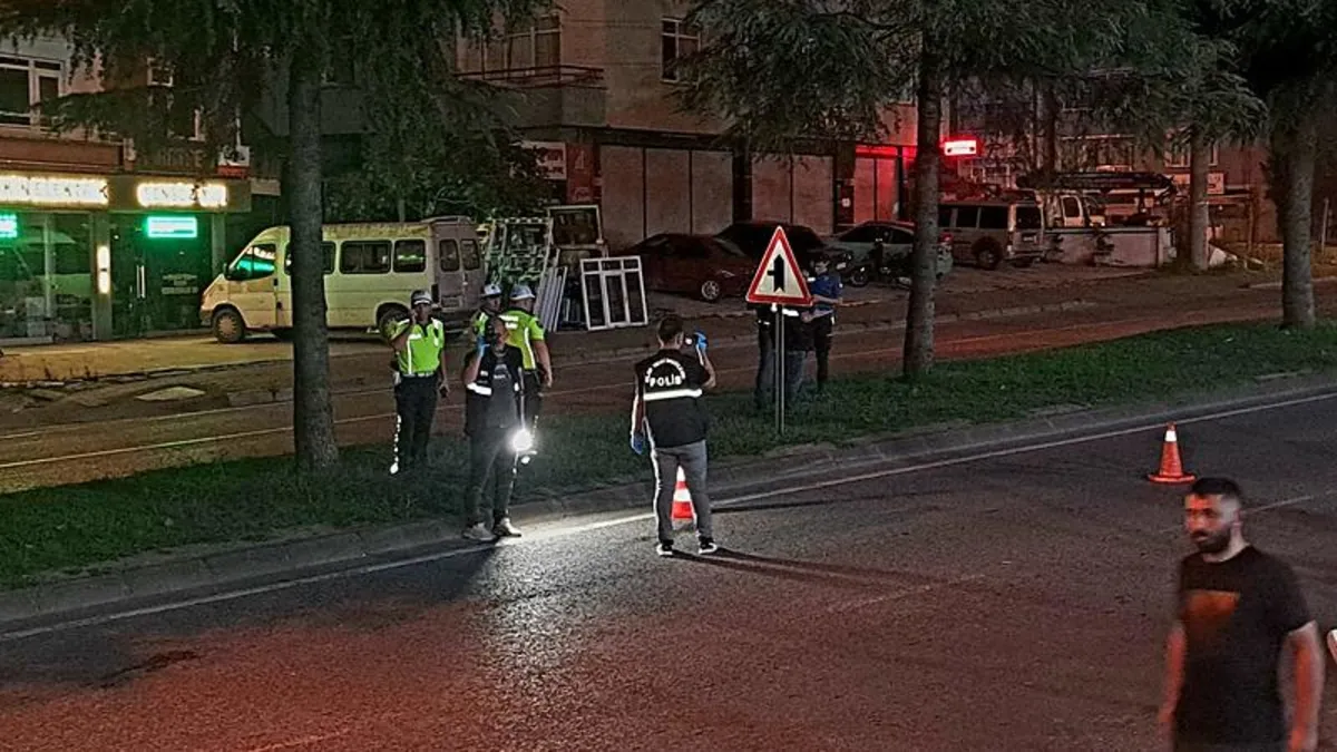 Motosiklet çarptı | Baba ve kızı birbirinden ayırdı