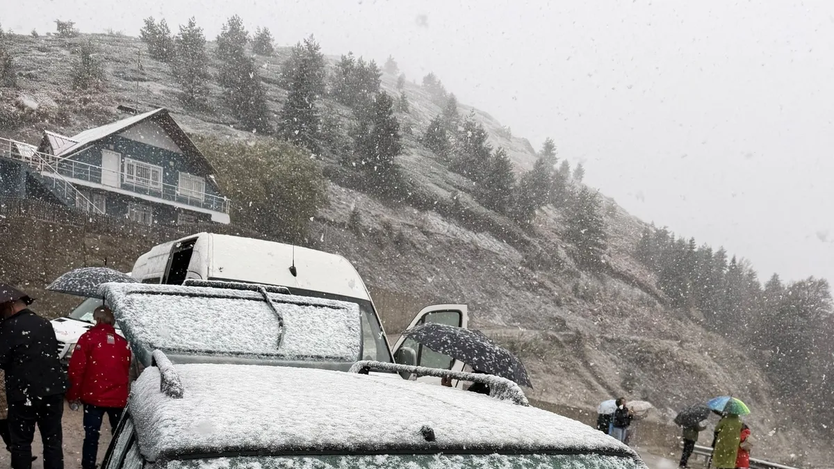 Bolu'nun yüksek kesimlerinde ilk kar yağışı başladı