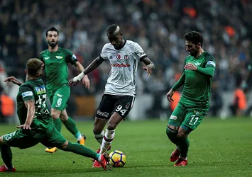 Beşiktaş, Akhisarspor ile berabere kaldı