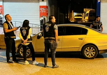 Polisten gece yarısı asayiş uygulaması