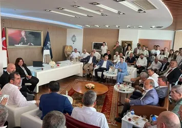 AK Parti heyetinden Aydın Büyükşehir Belediye Başkanı Özlem Çerçioğlu'na destek ziyareti!