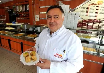 Ünlü baklavacı Nejat Güllü’ye FETÖ’den yakalama kararı