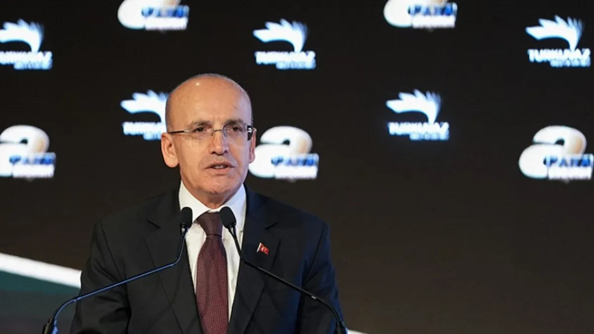 Bakan Şimşek'ten Para Sohbetleri'nde net enflasyon mesajı! "Düşüş sürüyor, bazı adımlar atacağız"