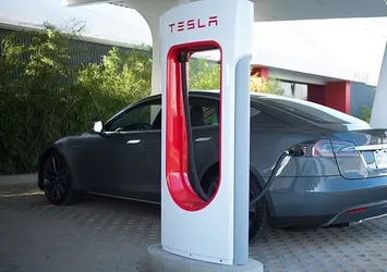Tesla 2017'de Türkiye'ye geliyor