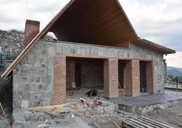 İzmir’de kan donduran vahşet! Husumetlisini öldürüp cesedini ateşe verdi