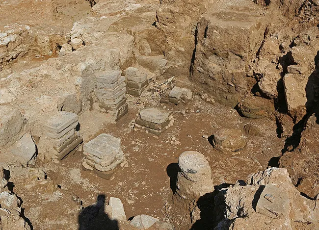 Antalya'da Hıdırlık Kulesi çevresindeki kazılarda Roma dönemine ait hamam kalıntıları bulundu - 4