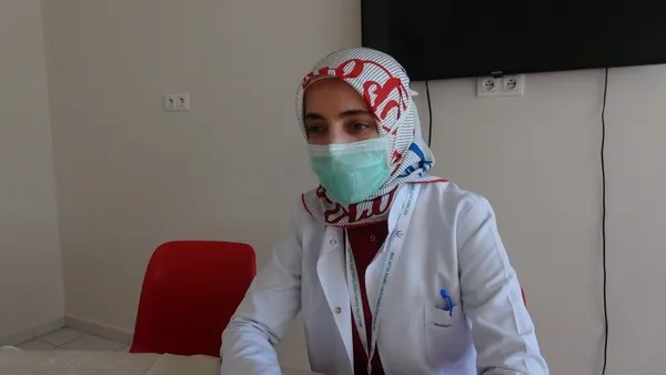 Kovid-19'a yakalandığını nasıl anladı? Hangi belirtileri yaşadı ve hastalığı nasıl atlattı? Genç doktor yaşadıklarını anlattı - 4