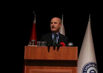 YÖK'ten hibrit eğitim sinyali! Prof. Dr. Erol Özvar tarih verdi