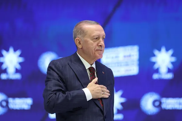 son-dakika-baskan-erdogan-kabineyi-topluyor-emekli-maasi-duzenlemesine-son-dokunus-1696780013207.jpg SON DAKİKA | Başkan Erdoğan Kabine'yi topladı! Emekli maaşı düzenlemesine son dokunuş… - 2