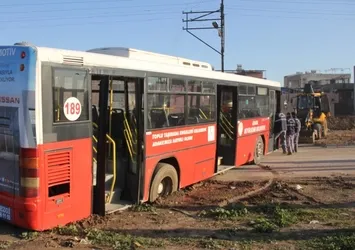 Kadın şoför yolu şaşırınca...