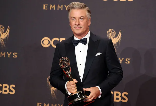sette-kan-dokuldu-alec-baldwin-kimdir-kac-yasinda-alec-baldwin-oynadigi-filmler-nelerdir-1634881304169.jpg Sette kan döküldü! Alec Baldwin kimdir, kaç yaşında? Alec Baldwin oynadığı filmler nelerdir? - 7