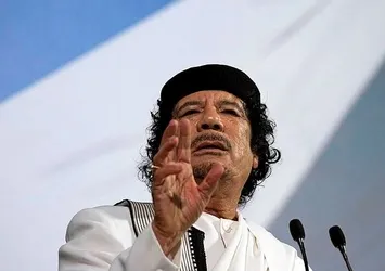 Kaddafi’den Sarkozy’ye destek iddiası