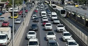Tatilciler yollara düştü! 43 ilin geçiş noktası kilit!