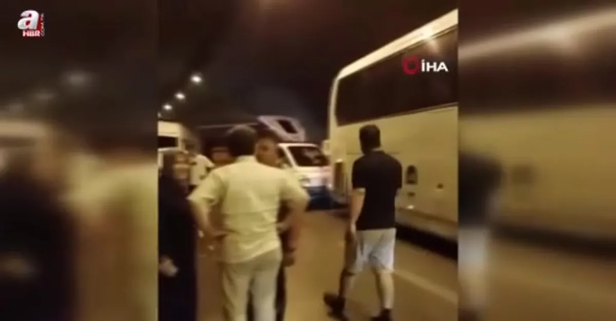 Alanya'da 8 araç birbirine girdi