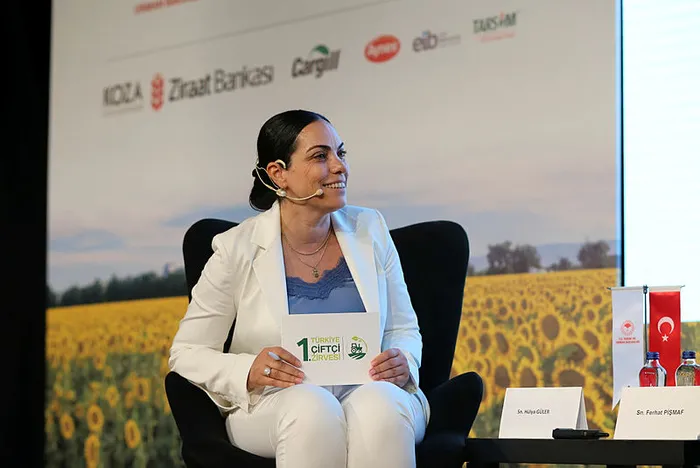 Turkuvaz Medya Merkezi'nde 1. Türkiye Çiftçi Zirvesi: Tarımın geleceği konuşuldu! Tarım Bakanı Bekir Pakdemirli'den önemli açıklamalar - 10