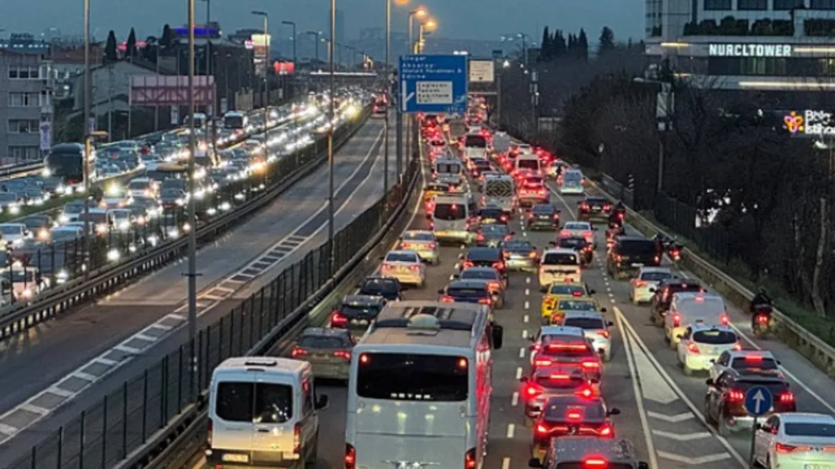 Megakentte trafik felç yoğunluk yüzde 89!