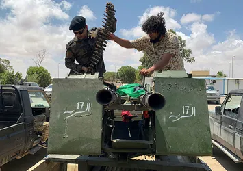 Darbeci Hafter'e darbe üstüne darbe! Libya ordusu Sirte için hazır...