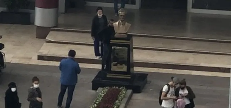 CHP'li belediyeler heykelden vazgeçemiyor! Esenyurt Belediyesi halkın parasını heykele harcadı