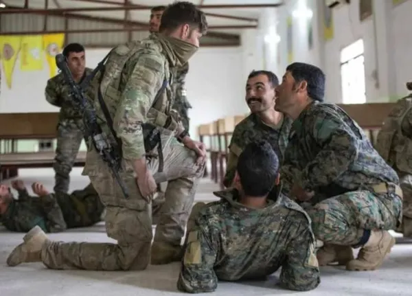 ABD'den PKK'ya eğitim! ABD hem silahlandırdı hem de hayatta kalmayı öğretiyor - 3