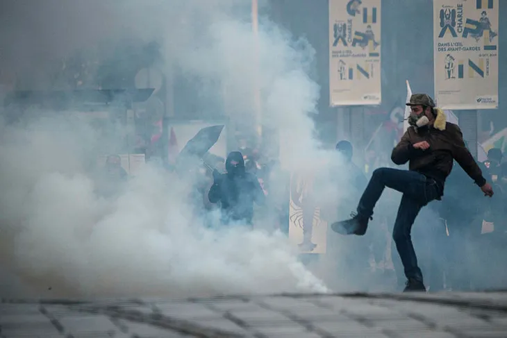 fransada-macron-karsitlarindan-greve-devam-cagrisi-1575930059037.jpg Fransa'da Macron karşıtlarından greve devam çağrısı - 2