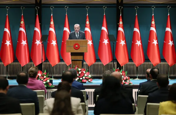 baskan-erdogandan-vatandaslara-mujde-ustune-mujde-ogrencilere-beslenme-yardimi-ciftcilere-fatura-kolayligi-1664205642446.jpg Başkan Erdoğan'dan vatandaşlara müjde üstüne müjde: Öğrencilere beslenme yardımı çiftçilere fatura kolaylığı - 2