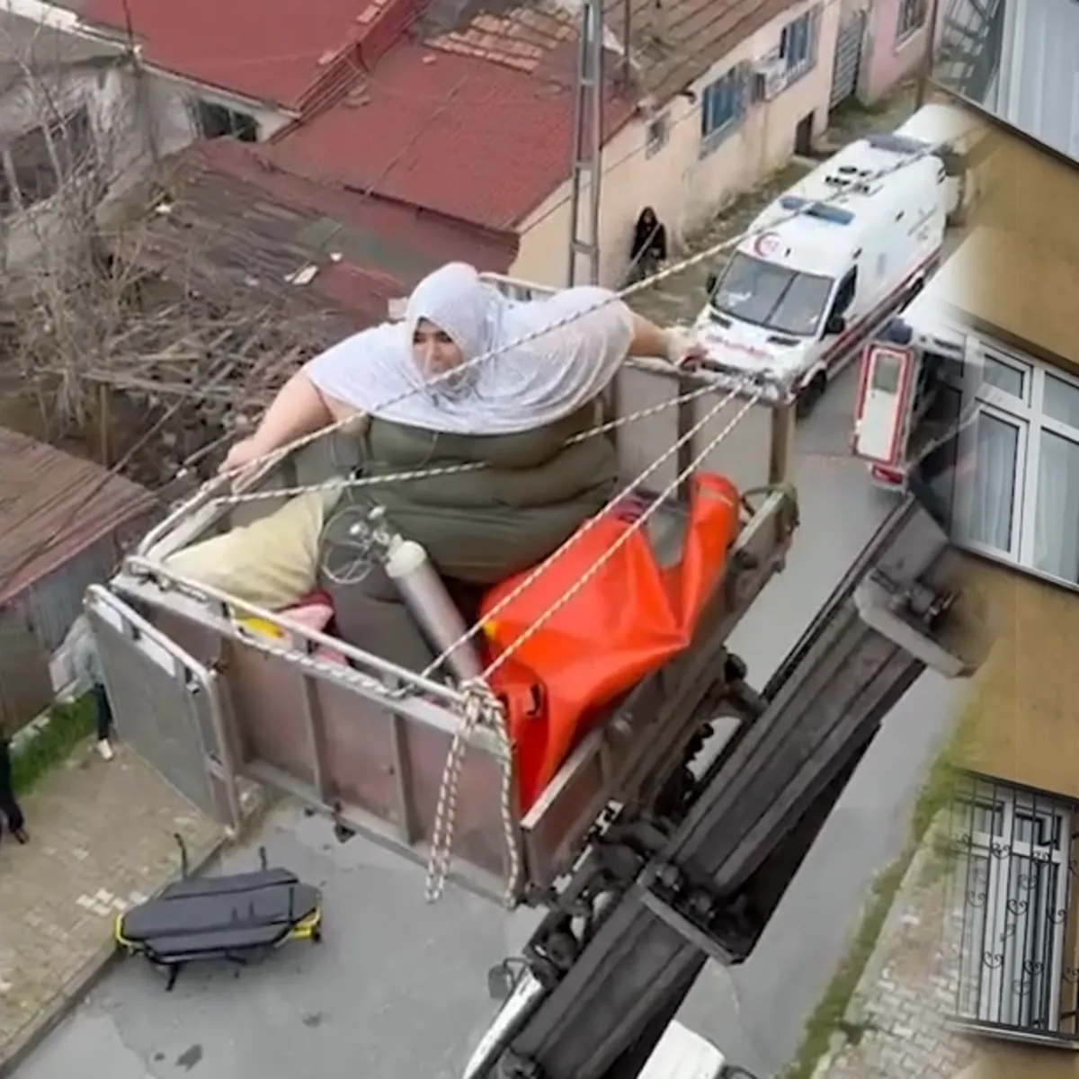 240 kiloluk kadın 7. kattan vinçle indirildi