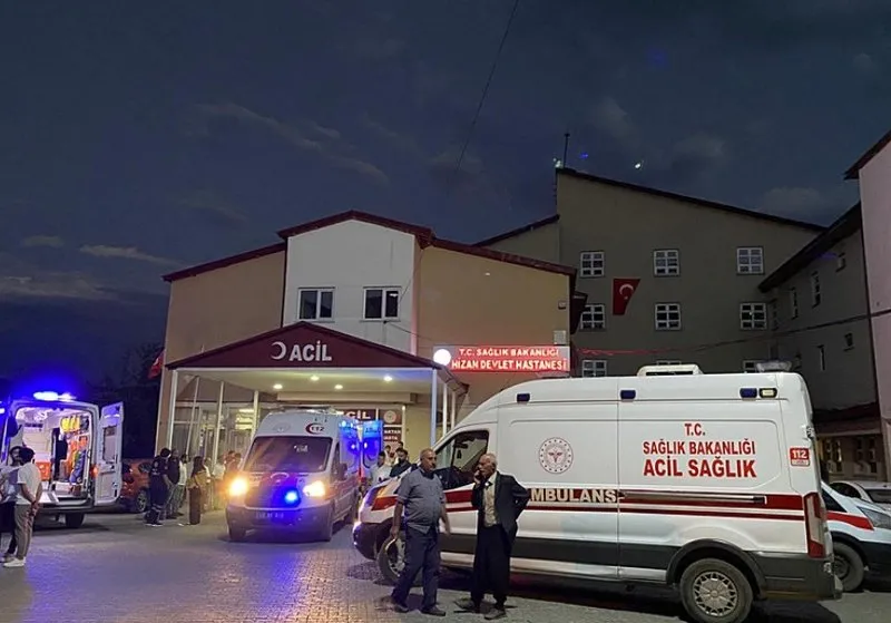 Bitlis’te patpat devrildi: 7 kişi hastaneye kaldırıldı