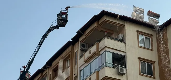 Gaziantep’te 6 katlı bina çatısında yangın paniği