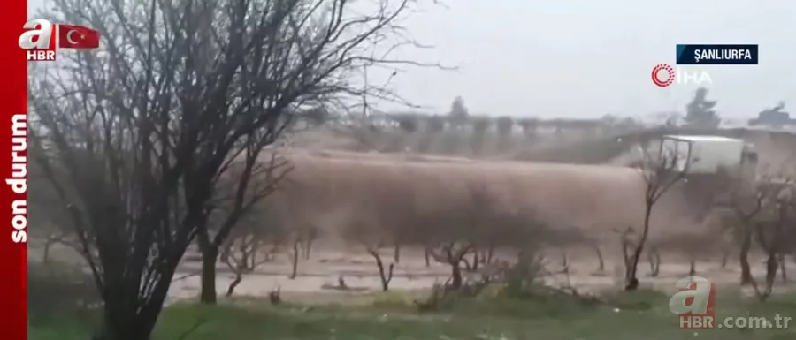 Şanlıurfa’da şiddetli sağanak sonrası sel! Korkunç görüntüler... Belediye Başkanı son durumu A Haber'de anlattı 25