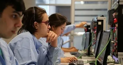 MEB BAKANI SON DAKİKA! Okullar 2 Kasım'da açılıyor mu? 5. ve 9. sınıflar için okullar ne zaman açılacak? Yüz yüze...