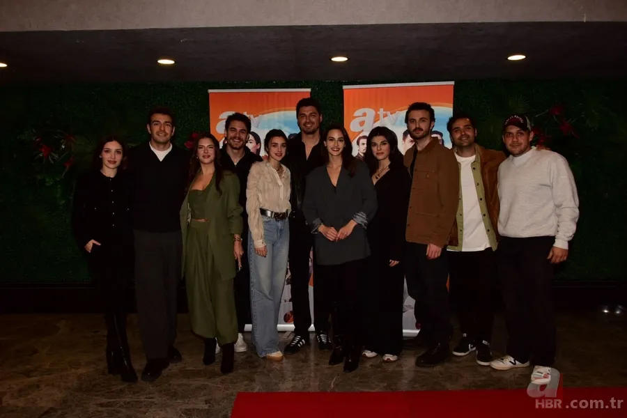 "Zembilli" ekibi ilk bölümü birlikte izledi 3