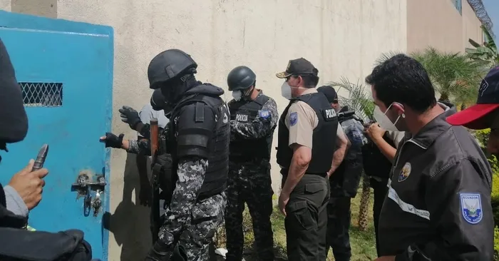 Mahkumlar polise ateş açtı | Ekvador'da cezaevlerindeki şiddet olayları arttı - 4
