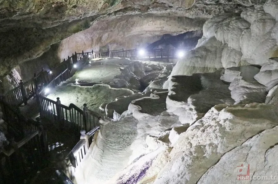 Denizli’de yer altında saklı şifalı cenneti! Turistler hayran kaldı 1