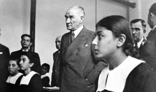 10 Kasım resmi tatil mi? 10 Kasım’da okullar, işyerleri kapalı mı? 10 Kasım tatil mi?