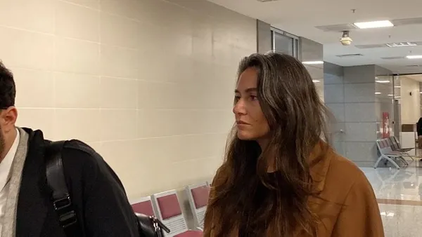 eda-taspinar-camideki-skandal-fotografi-nedeniyle-ifade-verdi-1672838229063.jpg Eda Taşpınar camideki skandal fotoğrafı nedeniyle ifade verdi - 2