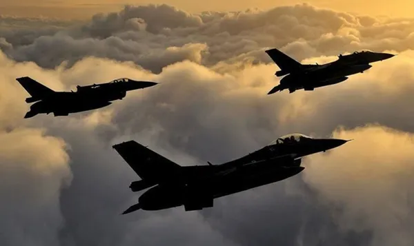 adalet-bakani-bekir-bozdagdan-pence-kilic-hava-harekati-hakkindaki-alcak-iftiraya-tepki-siviller-degil-hedefte-1669633302860.jpg Adalet Bakanı Bekir Bozdağ'dan Pençe Kılıç Hava Harekatı hakkındaki alçak iftiraya tepki! Siviller değil hedefte terör var - 2