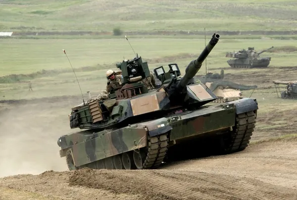jens-stoltenberg-abdnin-m1-abrams-tanki-ingiltere-ve-almanyaninkilerle-birlikte-fark-yaratabilir-1674674976814.jpg Jens Stoltenberg: ABD'nin "M1 Abrams" tankı İngiltere ve Almanya'nınkilerle birlikte fark yaratabilir - 3