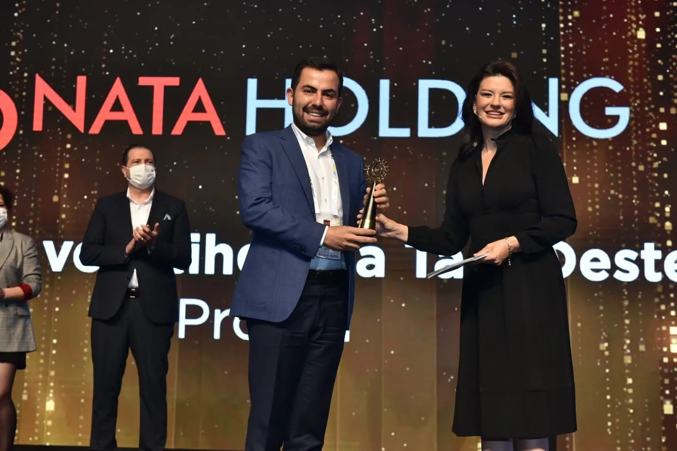 Nata Holding'e ödül! Yönetim Kurulu Başkan Yardımcısı Yusuf Buğra Tanık: Pandemide AVM sayımızı artırdık