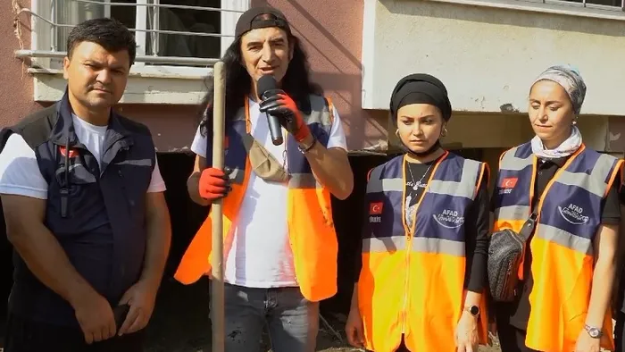 Sanatçı Murat Kekilli’den örnek davranış! AFAD'dan teşekkür geldi - 1